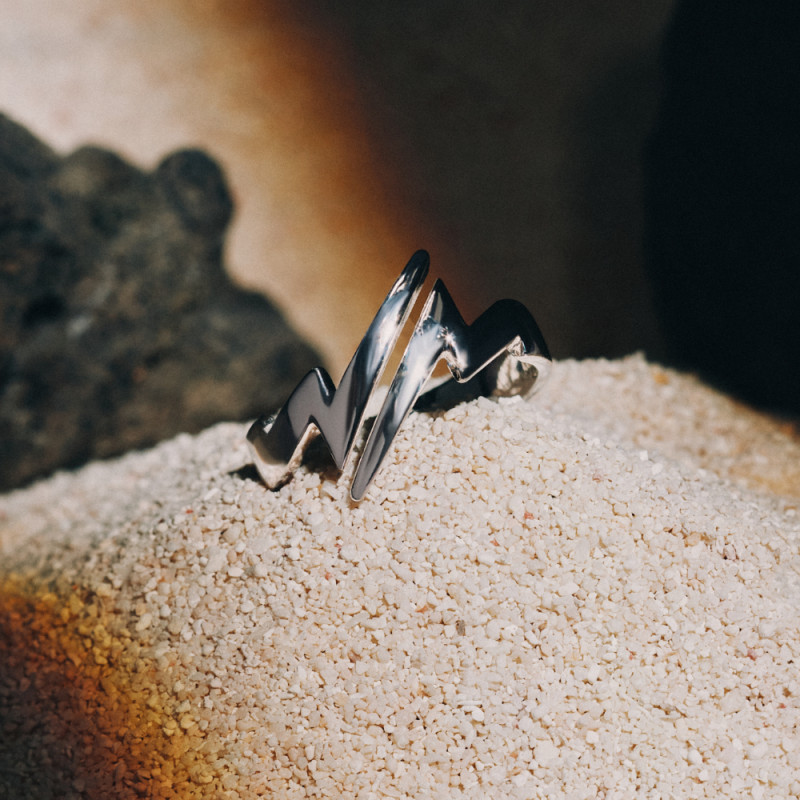 NADE LIGHTNING BOLT RING 
