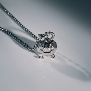 NADE ICON PENDANT NECKLACE 