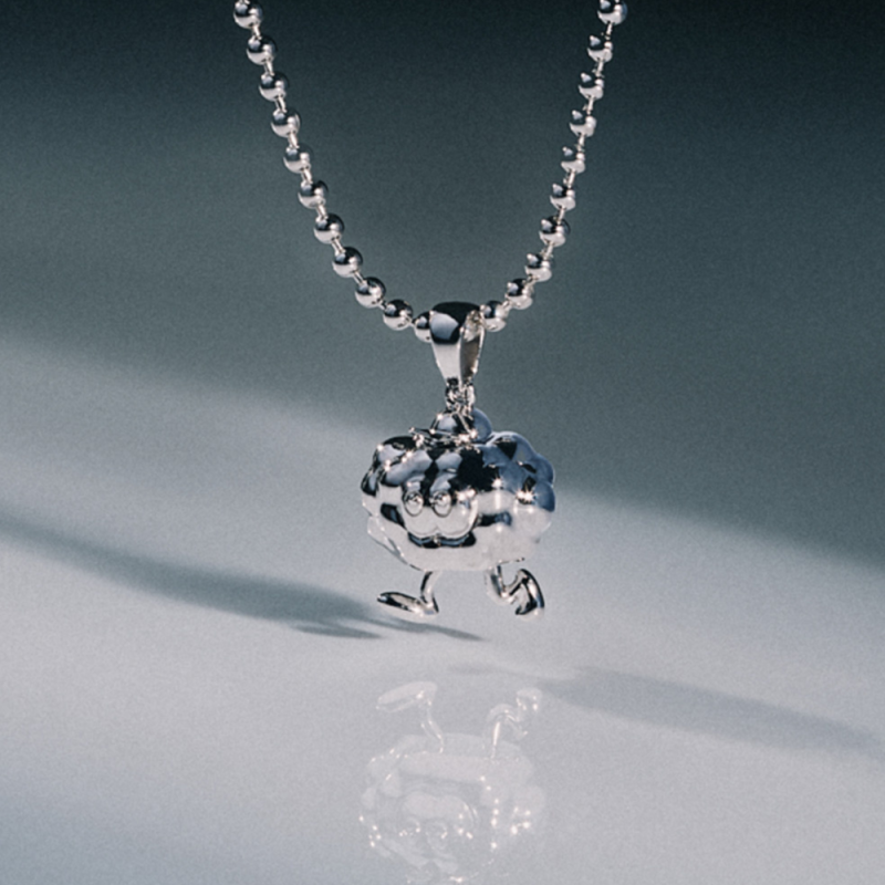 NADE ICON PENDANT NECKLACE 